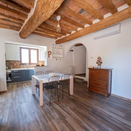 Il Leoncino Hotel Palaia Luaran gambar